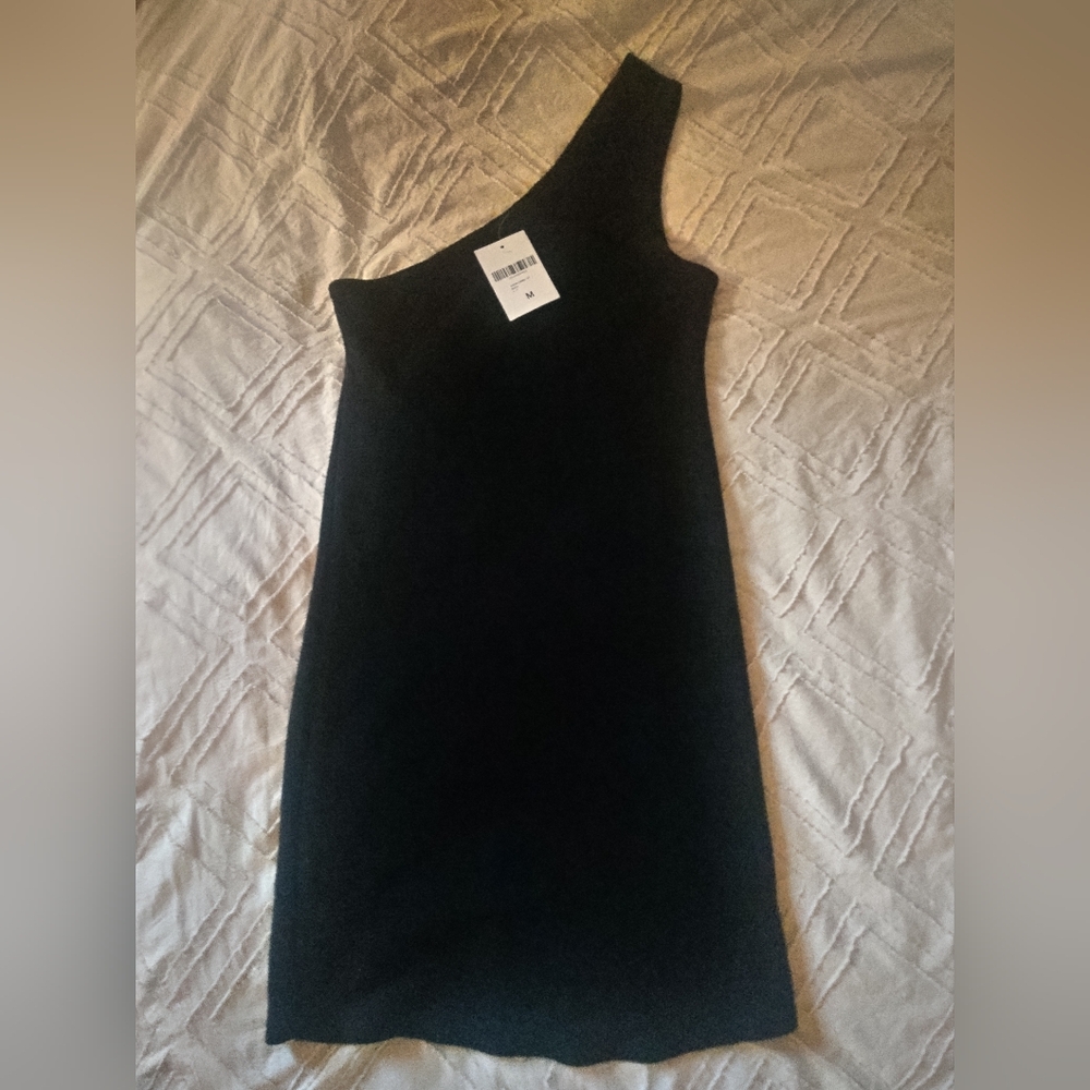NWT Forever 21 One Shoulder Black Mini dress, Size Medium